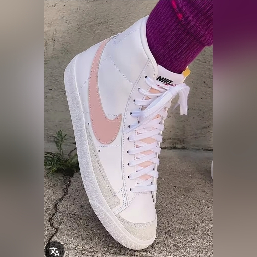 Nike Women’s White Sneakers with Pink Swoosh